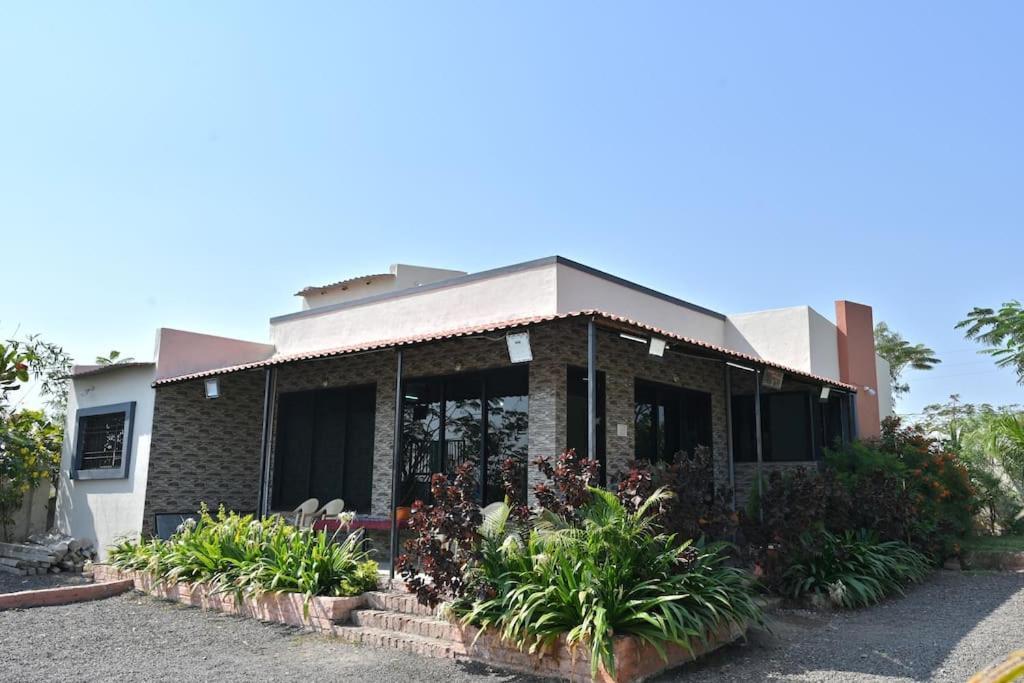 Apna Farmhouse - Private Villa With Pool & Play Area - Near Fort -15 Min To Ellora Caves Daulatabad Exterior photo